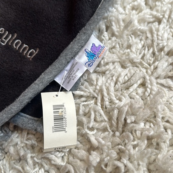 Disneyland scarf - Picture 2 of 2